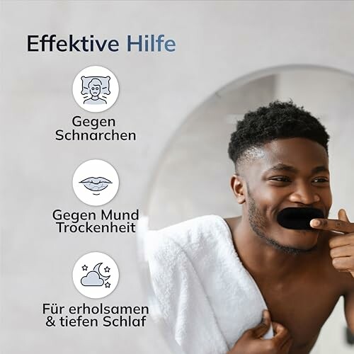 Mann verwendet Hilfsmittel gegen Schnarchen